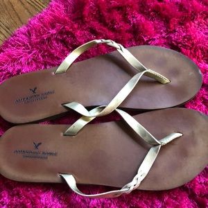 American eagle leather flip flops